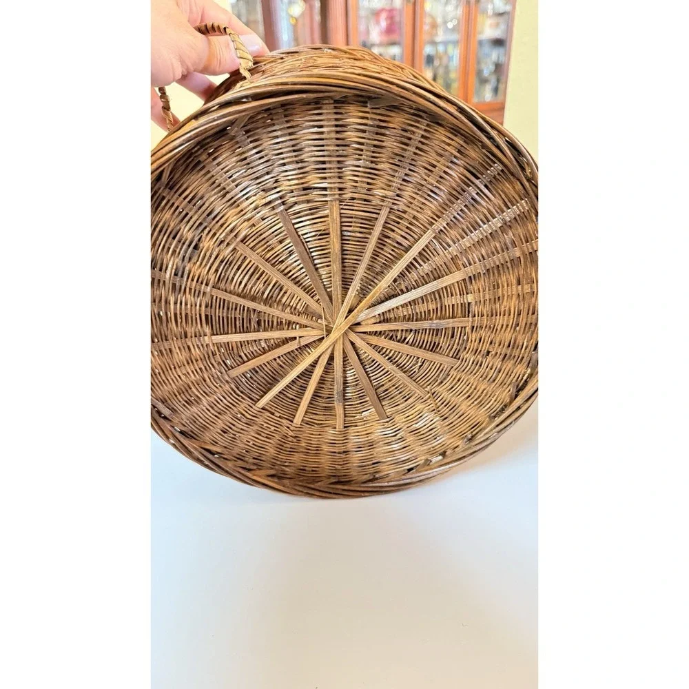 Vintage Woven Wicker Basket With Lid Handles‎ Storage Picnic Farmhouse